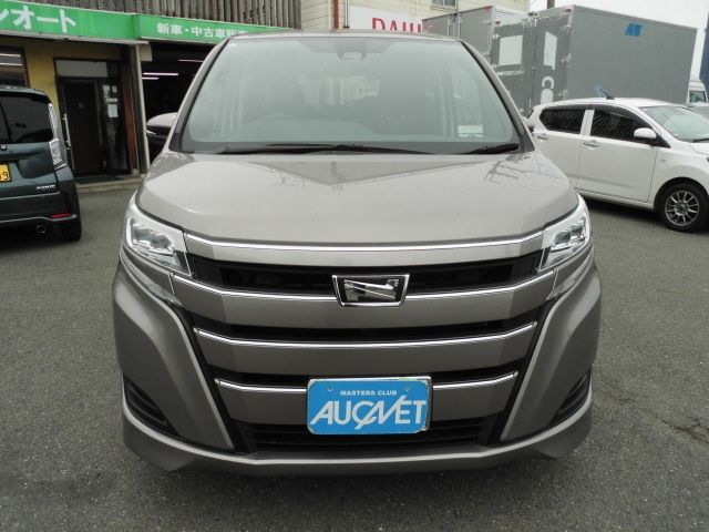 TOYOTA NOAH 2018 Image 31