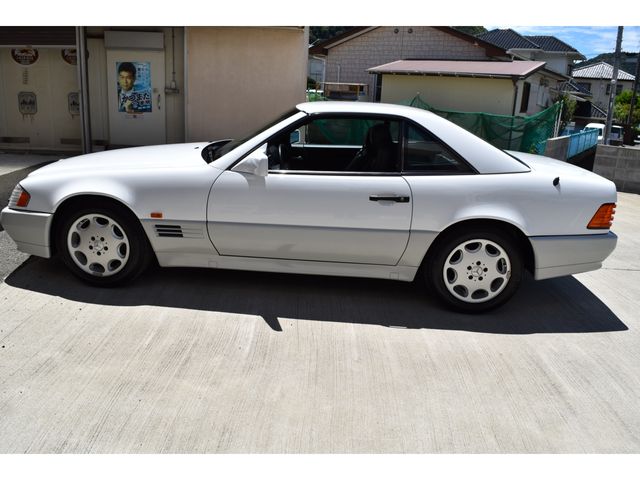 MERCEDES BENZ SL CLA 1992 Image 31