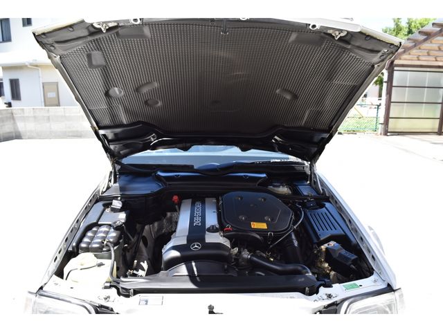 MERCEDES BENZ SL CLA 1992 Image 31