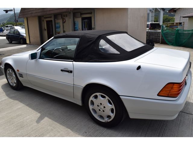 MERCEDES BENZ SL CLA 1992 Image 31