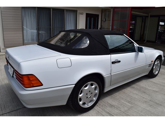 MERCEDES BENZ SL CLA 1992 Image 31