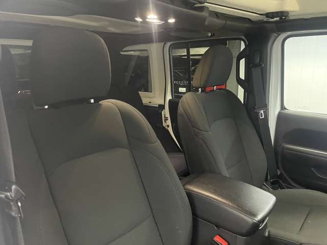 JEEP WRANGLER UNLIMI 2020 Image 31