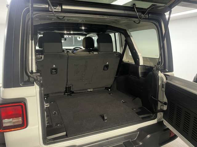 JEEP WRANGLER UNLIMI 2020 Image 31