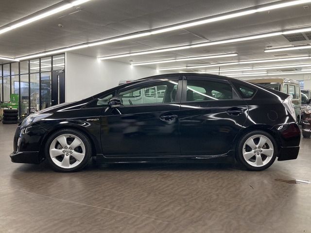 TOYOTA PRIUS 2011 Image 31