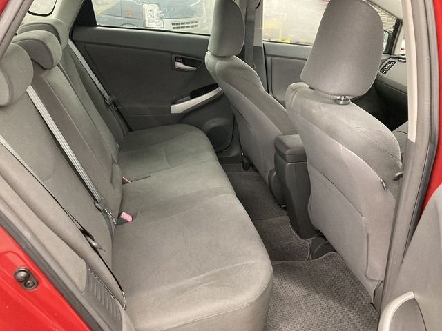 TOYOTA PRIUS 2011 Image 31