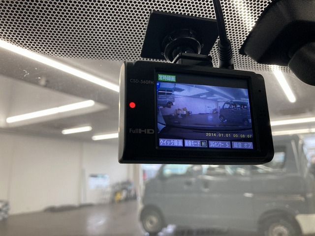 TOYOTA PRIUS 2011 Image 31