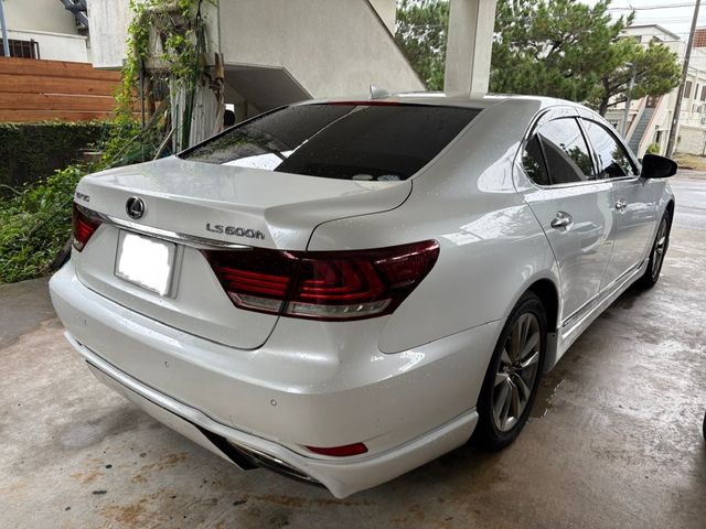 TOYOTA LEXUS LS600H 2015 Image 31