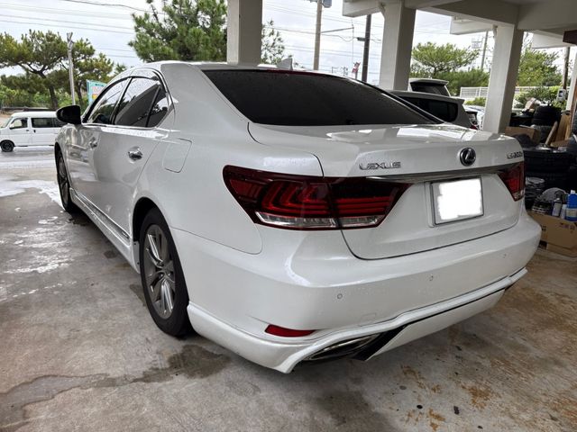 TOYOTA LEXUS LS600H 2015 Image 31