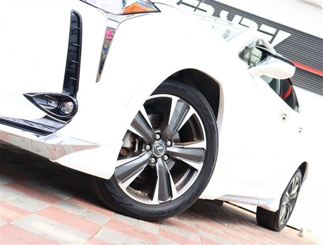 TOYOTA LEXUS UX200 2019 Image 31