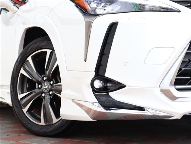 TOYOTA LEXUS UX200 2019 Image 31