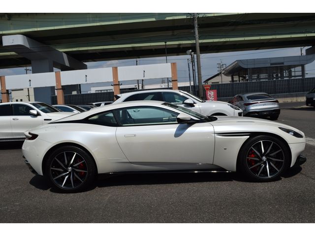 ASTON MARTIN ASTON MARTIN 2017 Image 31