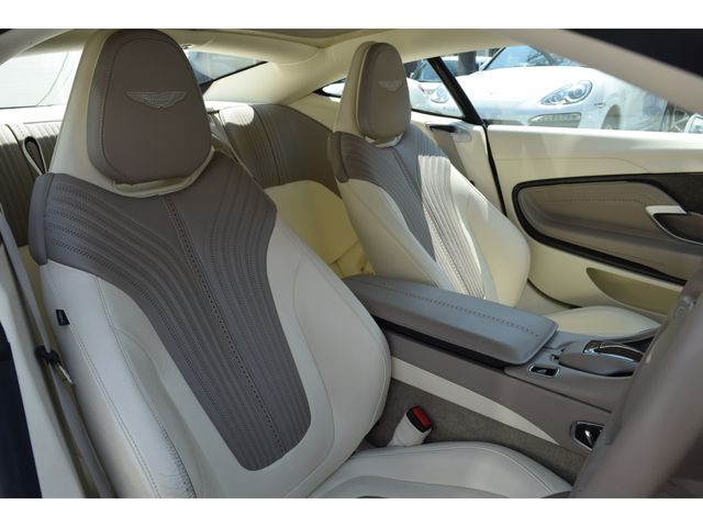 ASTON MARTIN ASTON MARTIN 2017 Image 31