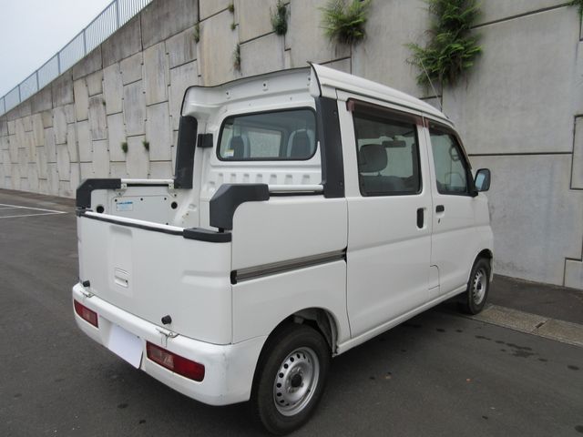 DAIHATSU HIJET DECKVAN 2016 Image 31