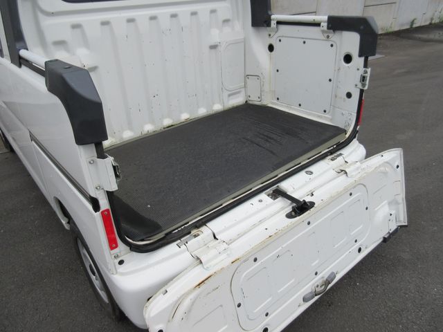 DAIHATSU HIJET DECKVAN 2016 Image 31