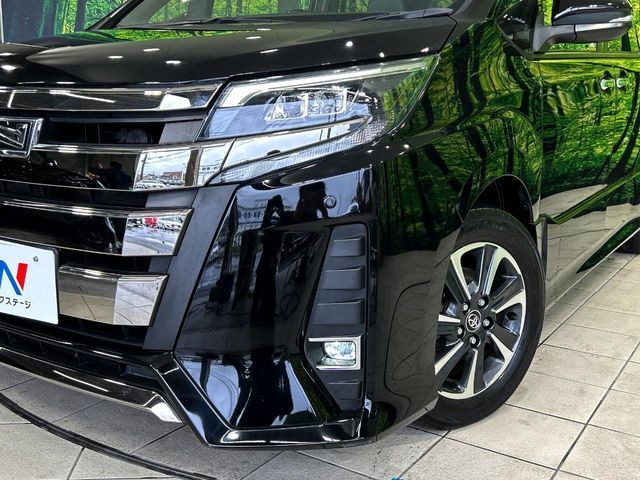 TOYOTA NOAH 2018 Image 31