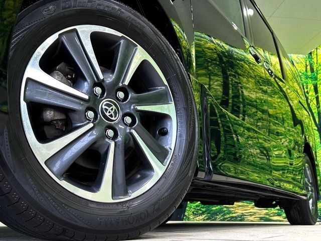 TOYOTA NOAH 2018 Image 31