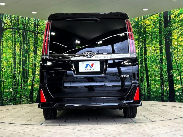 TOYOTA NOAH 2018 Image 31