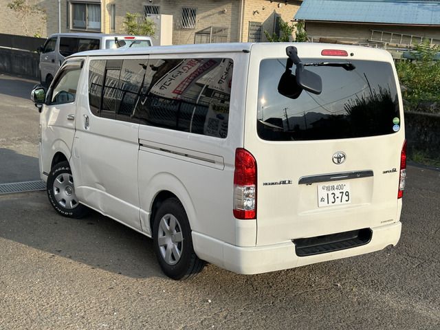 TOYOTA HIACE VAN 2WD 2012 Image 31