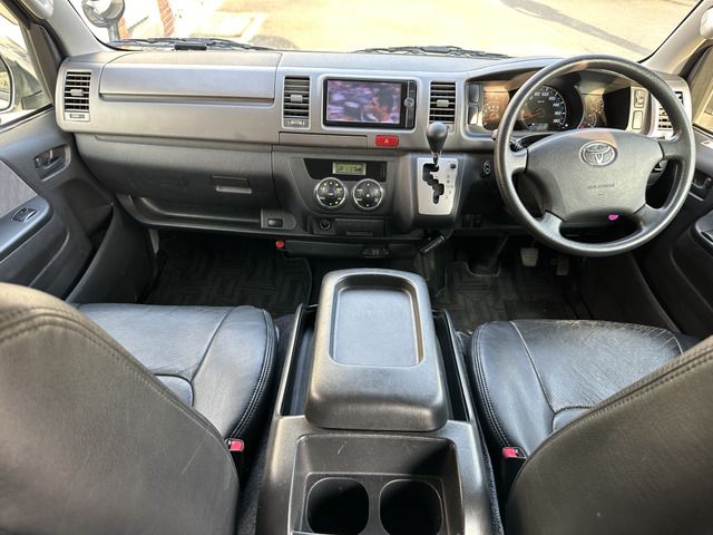 TOYOTA HIACE VAN 2WD 2012 Image 31