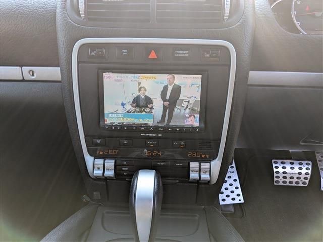 PORSCHE CAYENNE 2009 Image 31