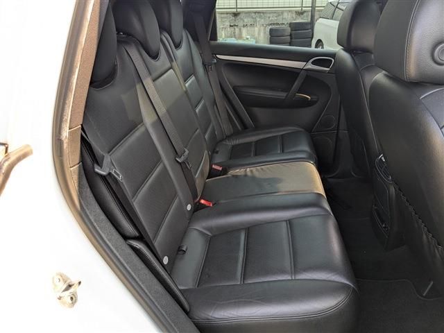 PORSCHE CAYENNE 2009 Image 31
