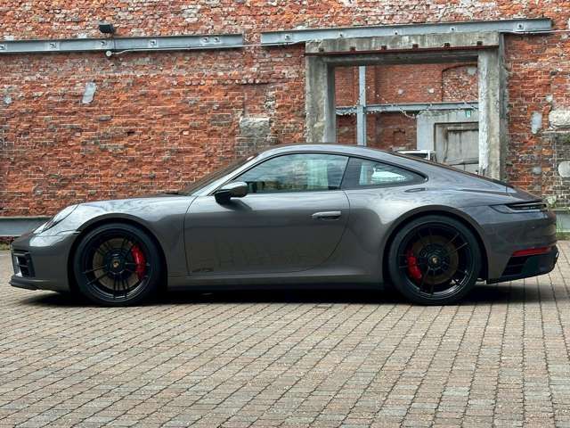 PORSCHE 911 2022 Image 31