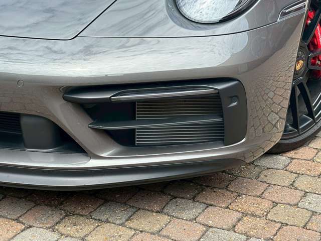 PORSCHE 911 2022 Image 31