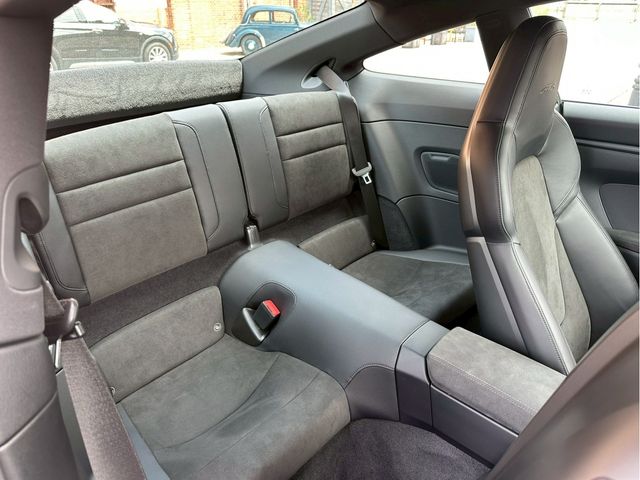 PORSCHE 911 2022 Image 31