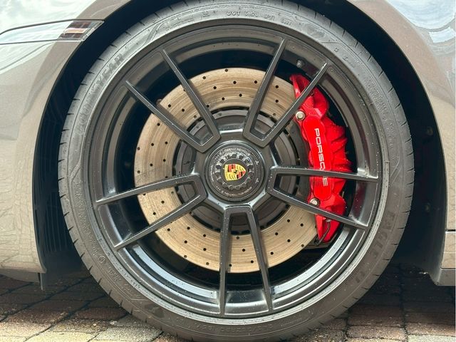 PORSCHE 911 2022 Image 31