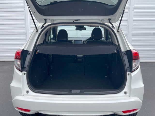 HONDA VEZEL HYBRID 2015 Image 31