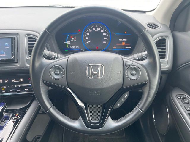 HONDA VEZEL HYBRID 2015 Image 31