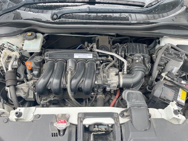 HONDA VEZEL HYBRID 2015 Image 31