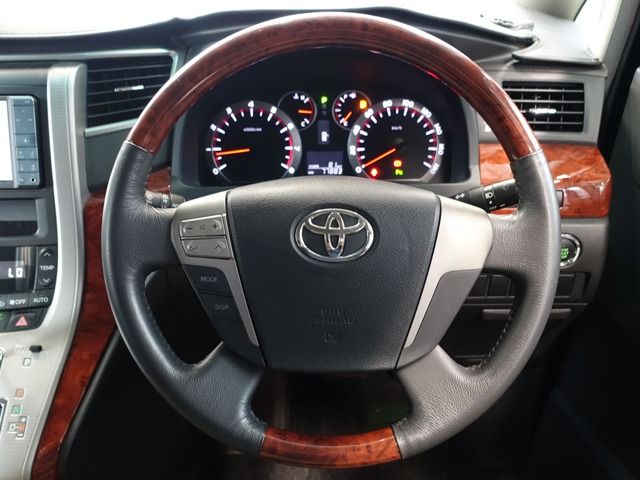 TOYOTA VELLFIRE 2010 Image 31