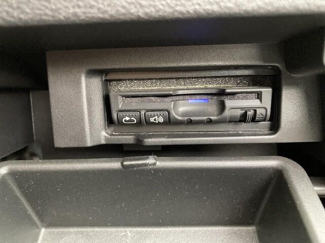 NISSAN SERENA  S-HYBRID 4WD 2017 Image 31