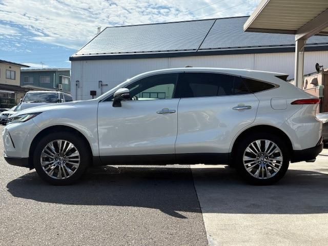 TOYOTA HARRIER HYBRID 2021 Image 31