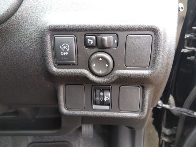 NISSAN NOTE 2014 Image 31