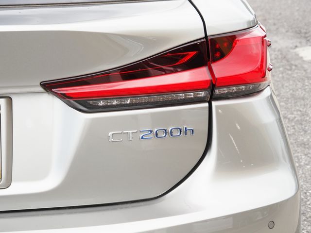 TOYOTA LEXUS CT200H 2022 Image 31