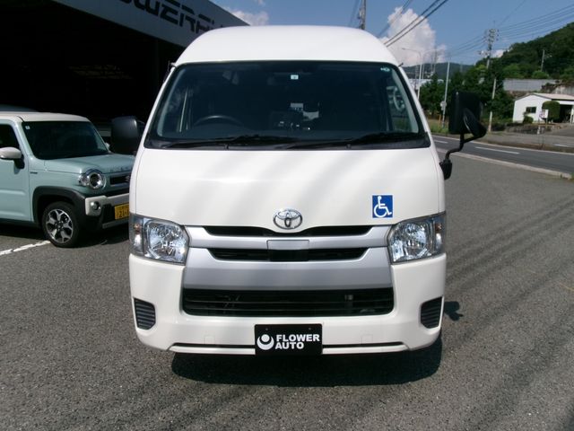 TOYOTA HIACE VAN 2WD 2020 Image 31