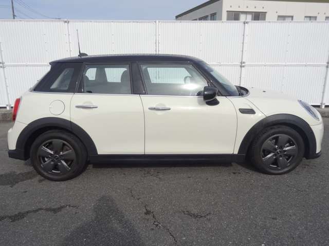 BMW MINI COOPER 5DOOR 2022 Image 31