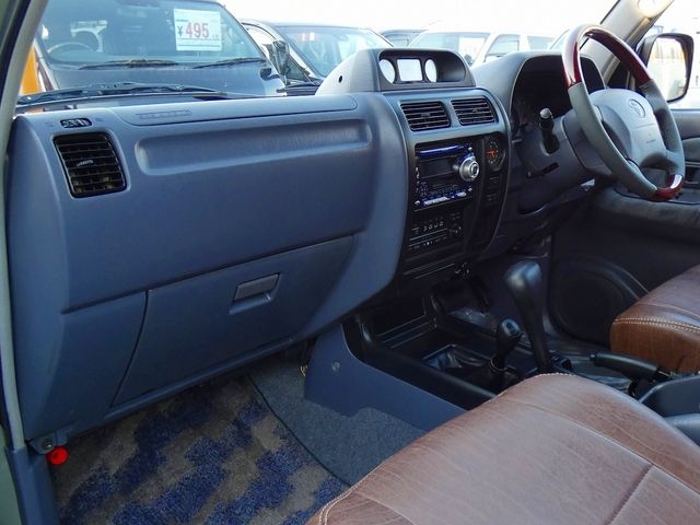 TOYOTA LANDCRUISER PRADO 2000 Image 31