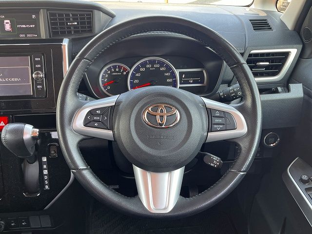 TOYOTA TANK 2018 Image 31