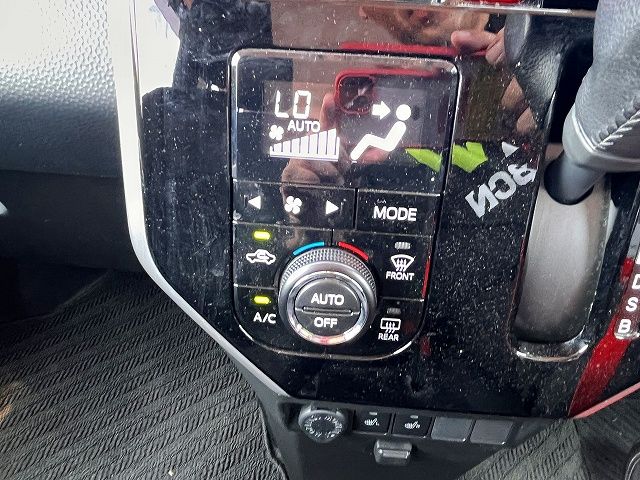 TOYOTA TANK 2018 Image 31