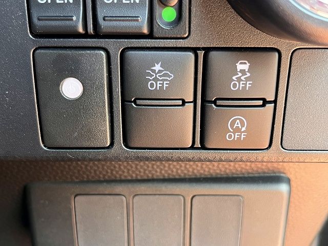 TOYOTA TANK 2018 Image 31