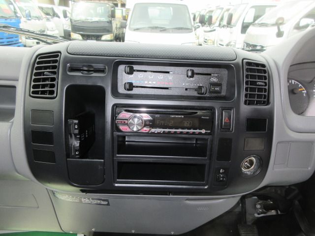 TOYOTA TOYOACE 2016 Image 31
