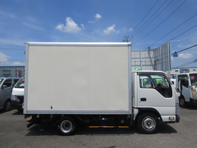 ISUZU  2014 Image 31
