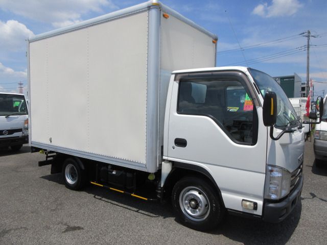 ISUZU  2014 Image 31