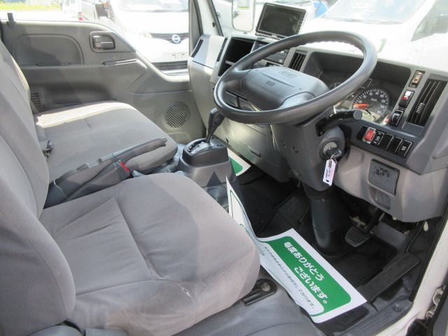 ISUZU  2014 Image 31