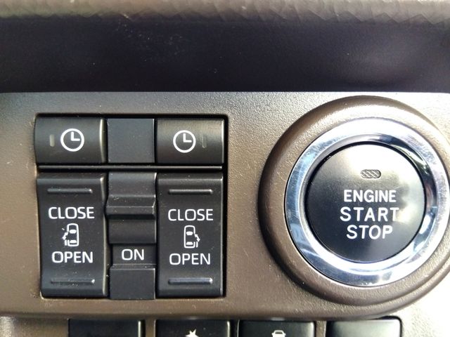 TOYOTA ROOMY 2021 Image 31