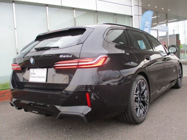 BMW 5SERIES TOURING 2024 Image 31