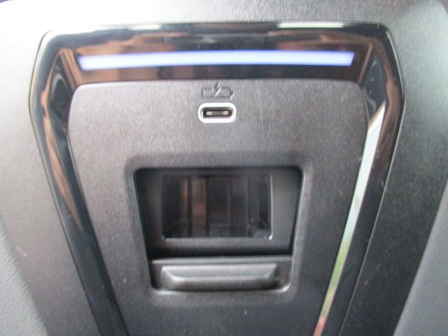 BMW 5SERIES TOURING 2024 Image 31